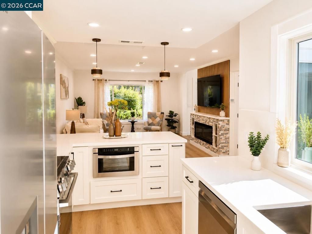 Image 42 of property listing at 2045 Pine Knoll Drive 6, Walnut Creek, CA 94595