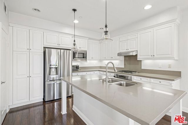 20295 Estuary Lane, Newport Beach, CA 92660