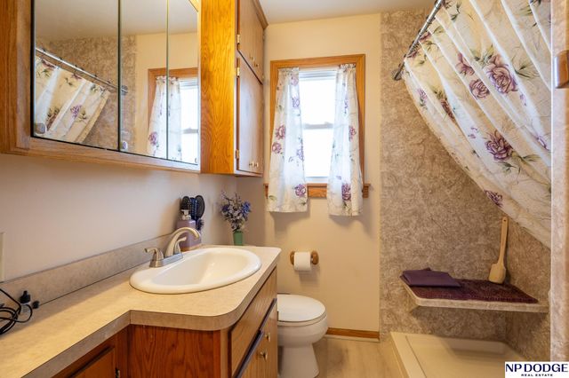 1152 N Sycamore Street, Wahoo, NE 68066