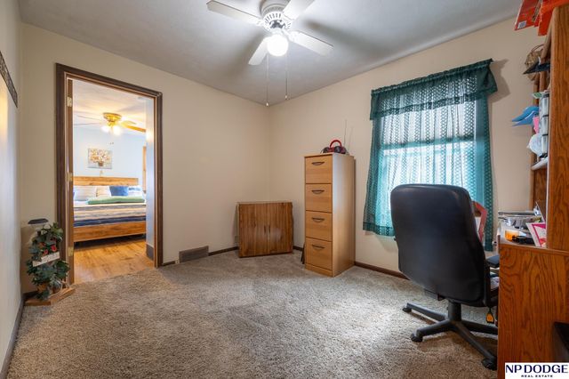 1152 N Sycamore Street, Wahoo, NE 68066