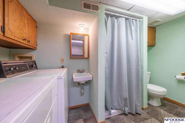 1152 N Sycamore Street, Wahoo, NE 68066