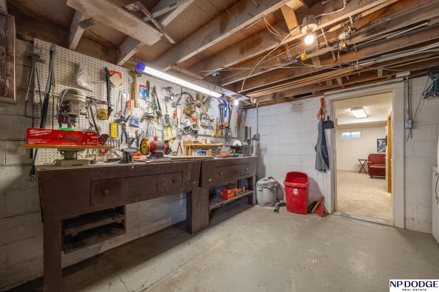 1152 N Sycamore Street, Wahoo, NE 68066