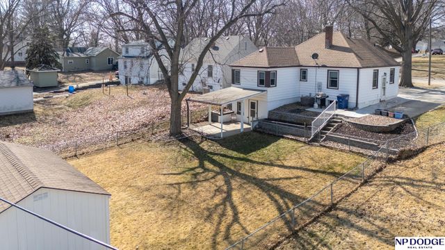 1152 N Sycamore Street, Wahoo, NE 68066