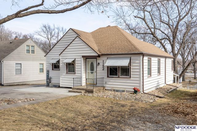 1152 N Sycamore Street, Wahoo, NE 68066