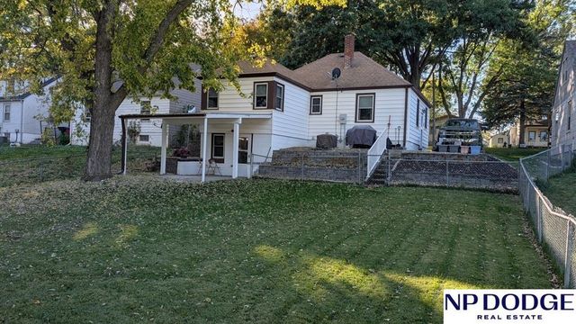 1152 N Sycamore Street, Wahoo, NE 68066