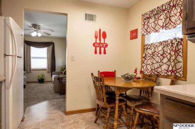 1152 N Sycamore Street, Wahoo, NE 68066