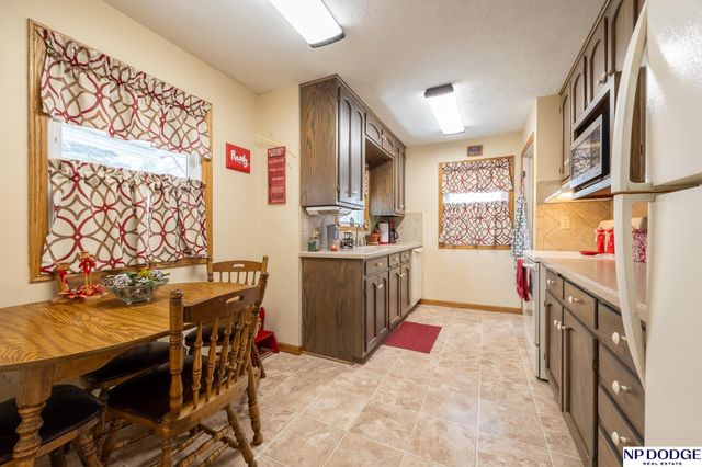 1152 N Sycamore Street, Wahoo, NE 68066