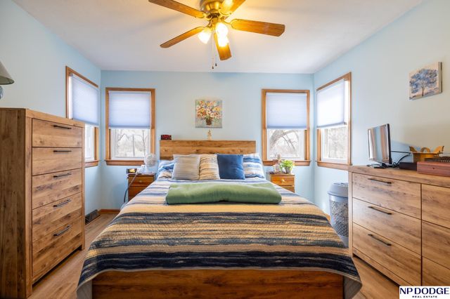 1152 N Sycamore Street, Wahoo, NE 68066