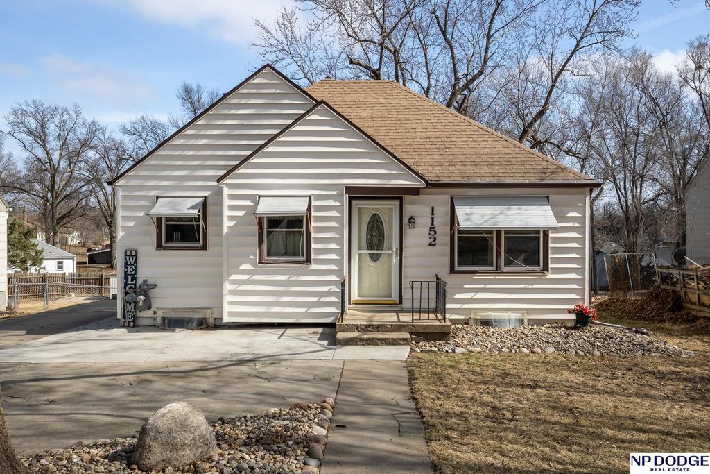 1152 N Sycamore Street, Wahoo, NE 68066