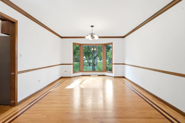 0S415 Madison Street, Winfield, IL 60190