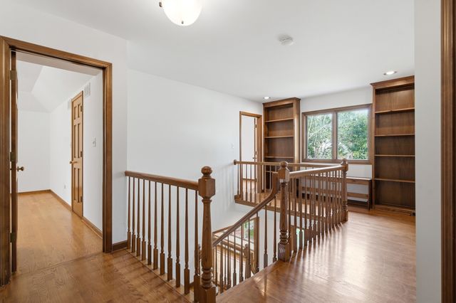 0S415 Madison Street, Winfield, IL 60190