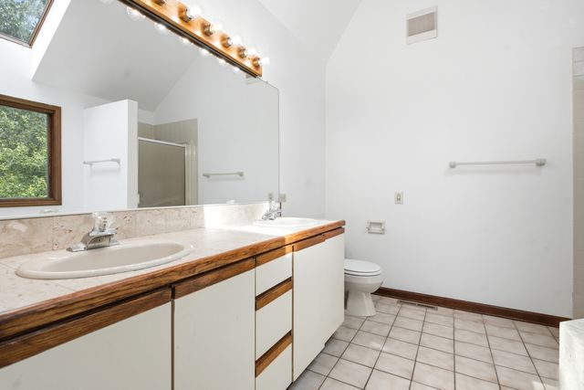0S415 Madison Street, Winfield, IL 60190