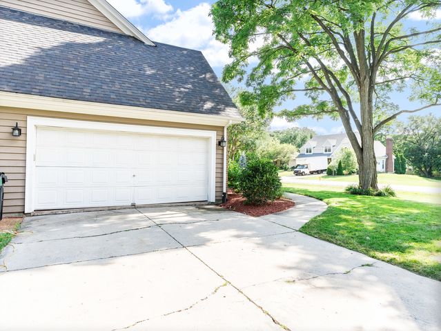 0S415 Madison Street, Winfield, IL 60190