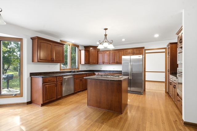 0S415 Madison Street, Winfield, IL 60190