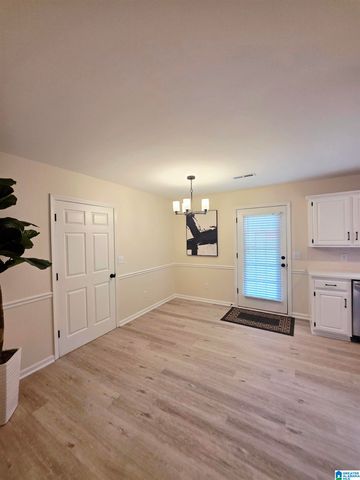 522 FLINT HILL ROAD, Bessemer, AL 35022
