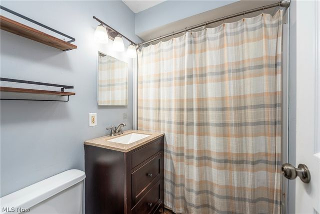 168 Beck Road, Avon Lake, OH 44012