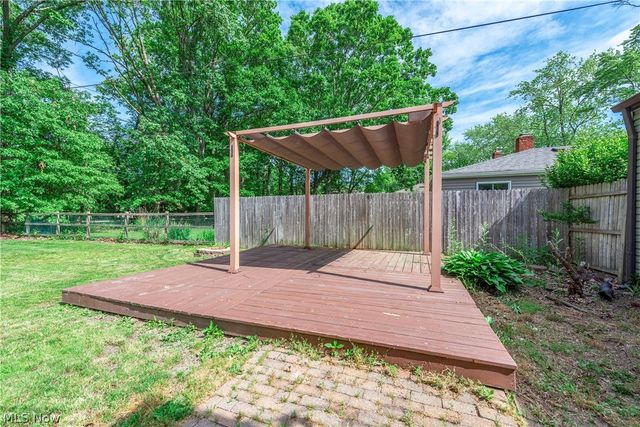168 Beck Road, Avon Lake, OH 44012