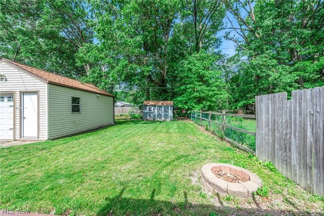 168 Beck Road, Avon Lake, OH 44012