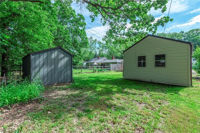 168 Beck Road, Avon Lake, OH 44012