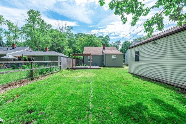 168 Beck Road, Avon Lake, OH 44012