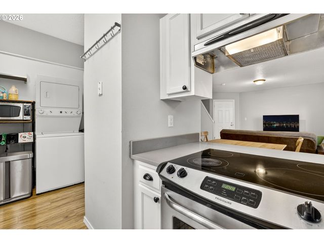 217 Ne 146TH Ave 5, Portland, OR 97230