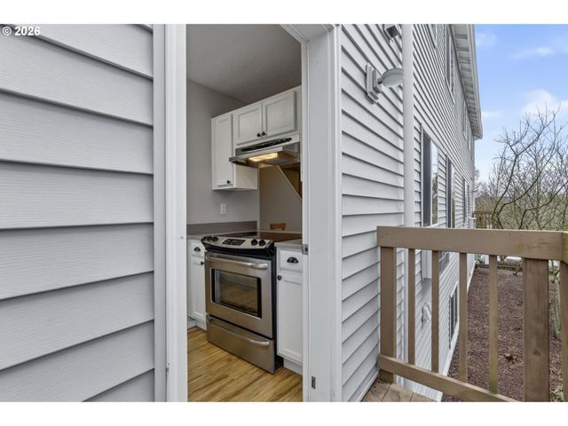 217 Ne 146TH Ave 5, Portland, OR 97230