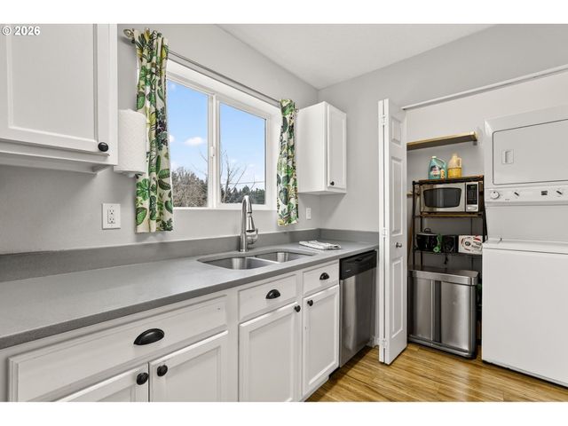 217 Ne 146TH Ave 5, Portland, OR 97230