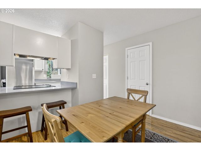 217 Ne 146TH Ave 5, Portland, OR 97230