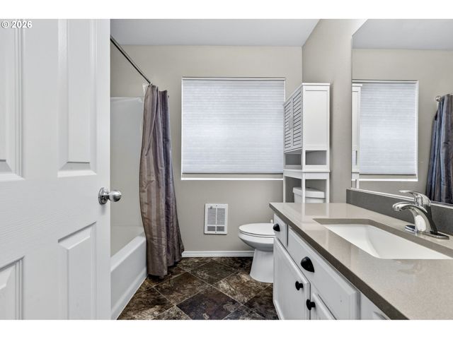 217 Ne 146TH Ave 5, Portland, OR 97230