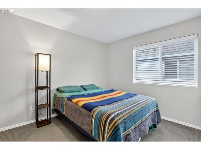 217 Ne 146TH Ave 5, Portland, OR 97230