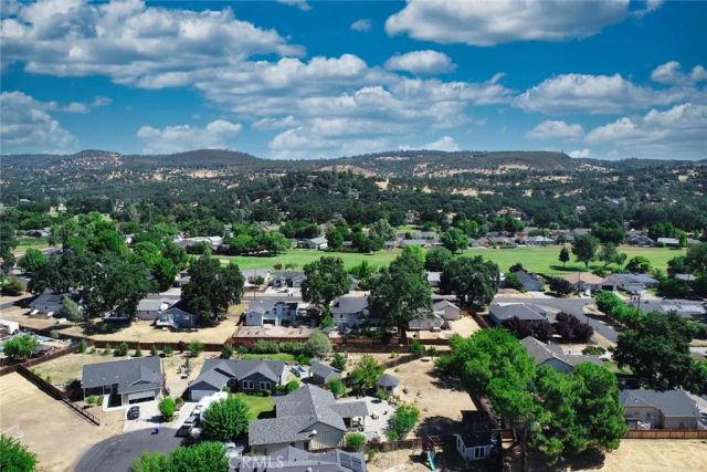 18730 Magnolia Court, Hidden Valley Lake, CA 95467