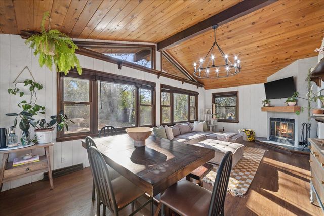 3105 W Valanna COURT, Glendale, WI 53209