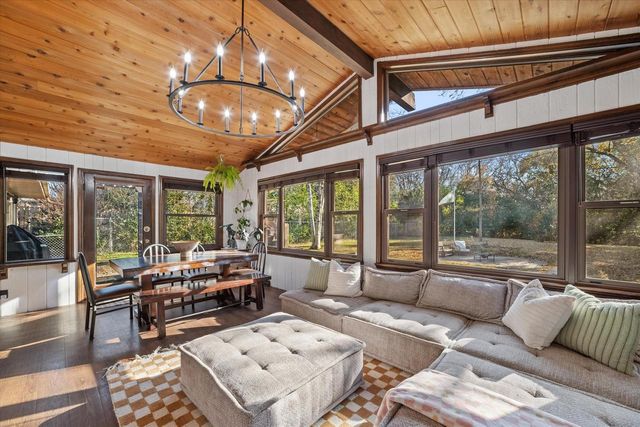 3105 W Valanna COURT, Glendale, WI 53209