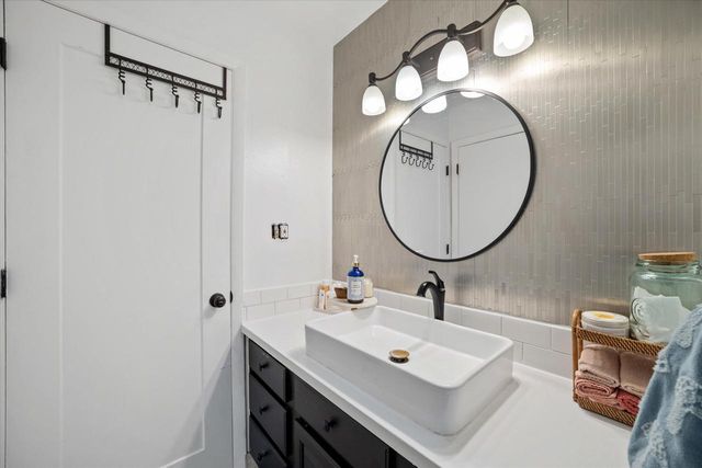 3105 W Valanna COURT, Glendale, WI 53209