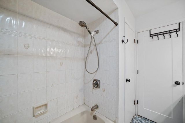 3105 W Valanna COURT, Glendale, WI 53209