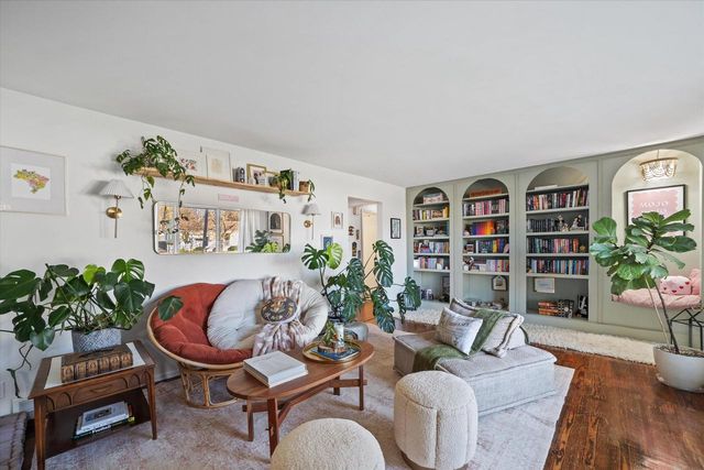 3105 W Valanna COURT, Glendale, WI 53209