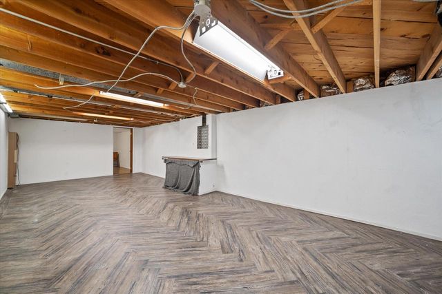 3105 W Valanna COURT, Glendale, WI 53209