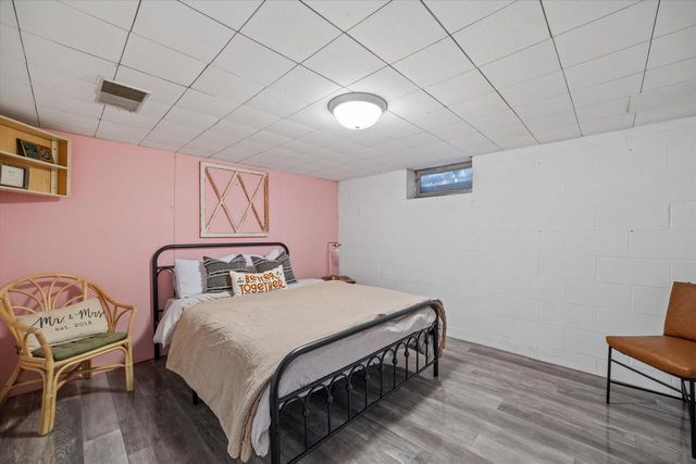 3105 W Valanna COURT, Glendale, WI 53209