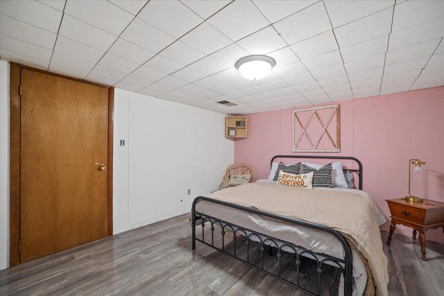 3105 W Valanna COURT, Glendale, WI 53209