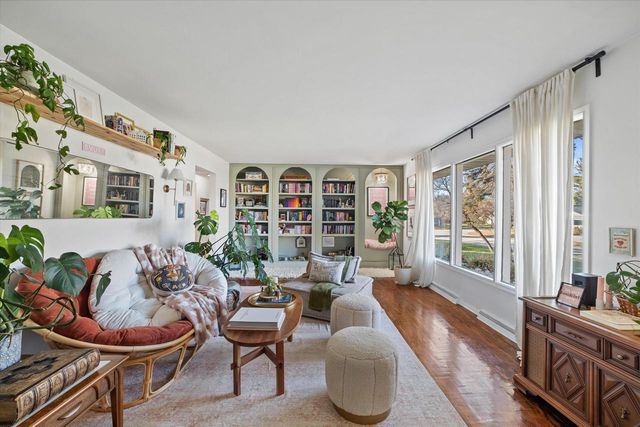 3105 W Valanna COURT, Glendale, WI 53209