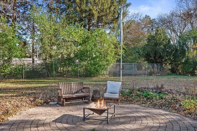 3105 W Valanna COURT, Glendale, WI 53209