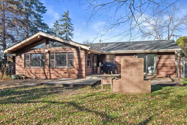 3105 W Valanna COURT, Glendale, WI 53209