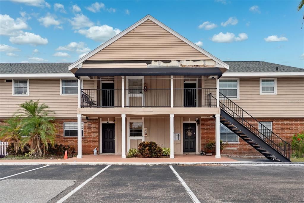 200 COUNTRY CLUB DRIVE 808, Largo, FL 33771