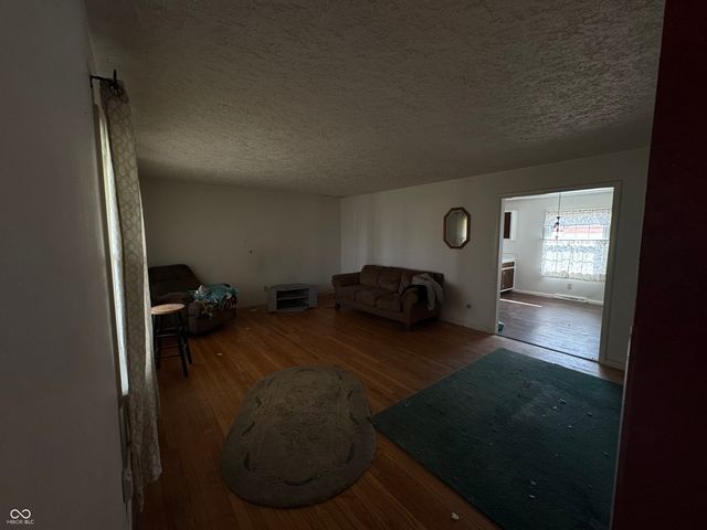 712 Radburn Drive, Indianapolis, IN 46214