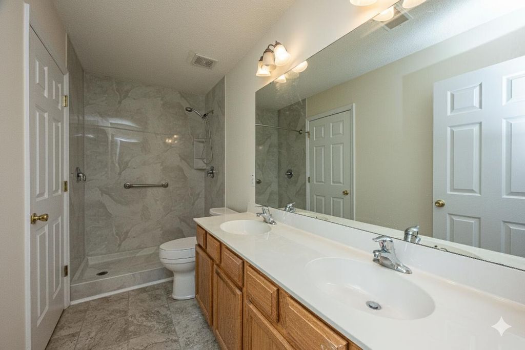 Image 25 of property listing at 1304 Elm Hall Circle, Summerville, SC 29483