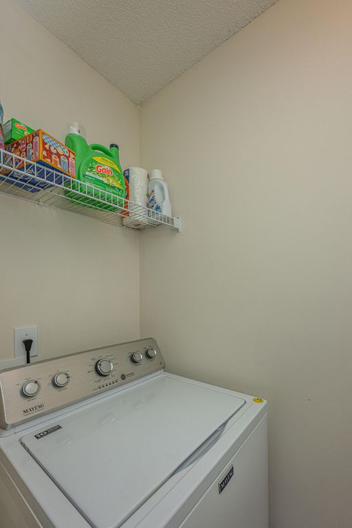 Image 27 of property listing at 1304 Elm Hall Circle, Summerville, SC 29483