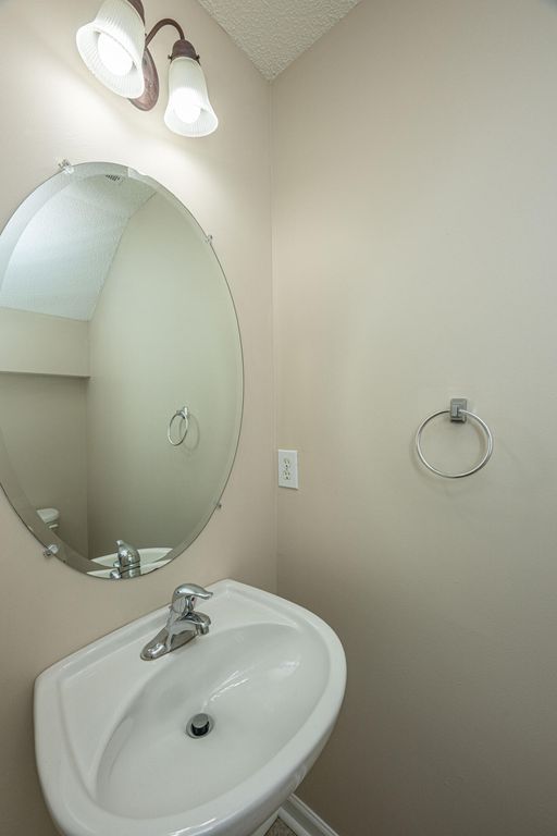 Image 29 of property listing at 1304 Elm Hall Circle, Summerville, SC 29483