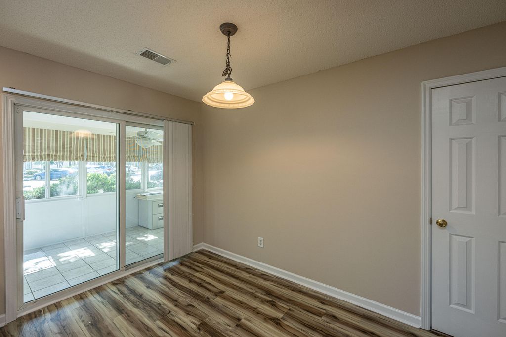 Image 30 of property listing at 1304 Elm Hall Circle, Summerville, SC 29483