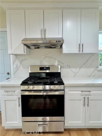 924 W Colorado Boulevard, Monrovia, CA 91016