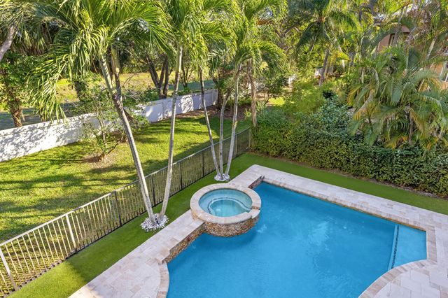 17606 Circle Pond Court, Boca Raton, FL 33496